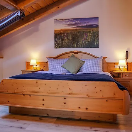 Ferienwohnung Kindelsbach - Christoph Lechner Am Zeitberg Apartment *